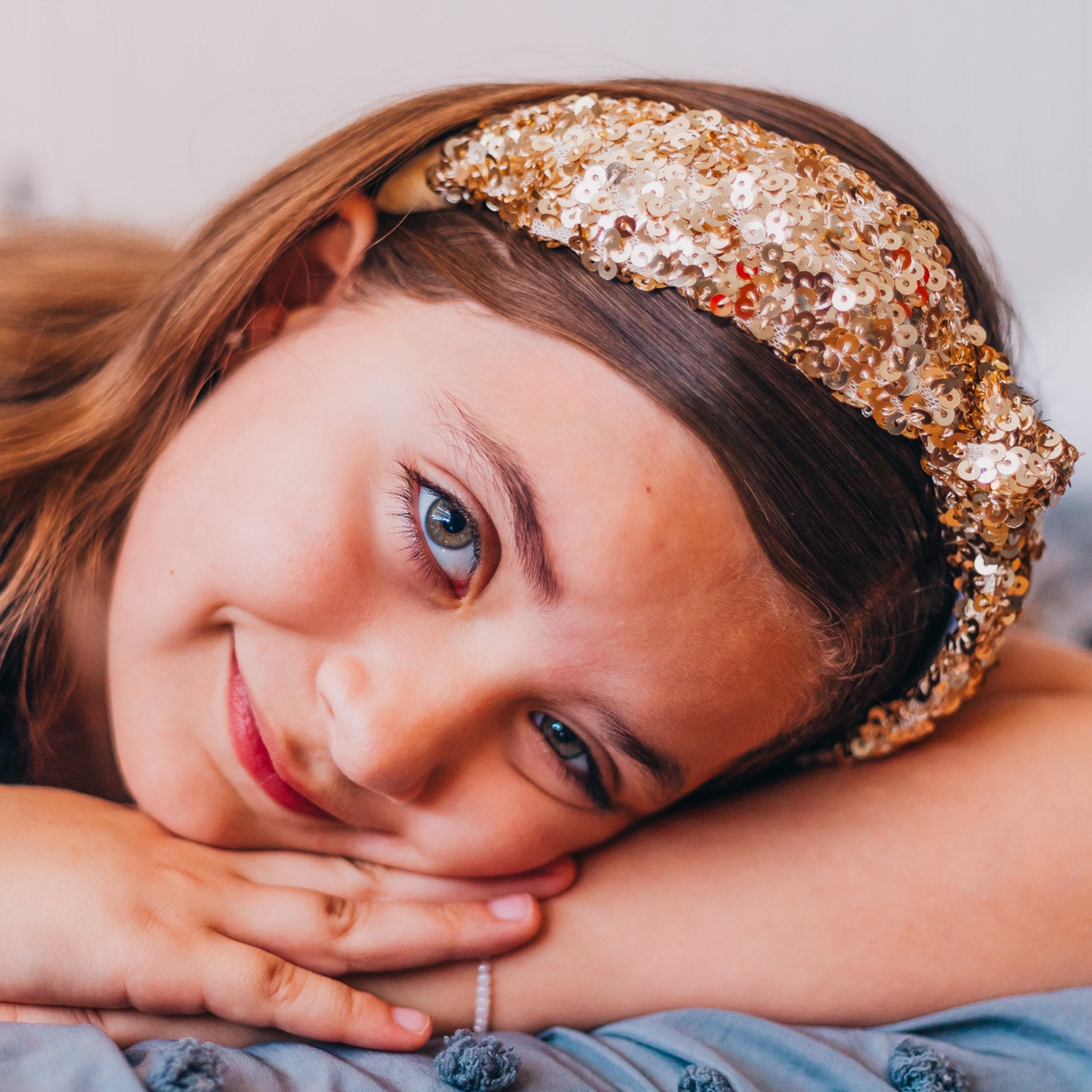 Sparkly Sequin Knot Headband - FROG SAC