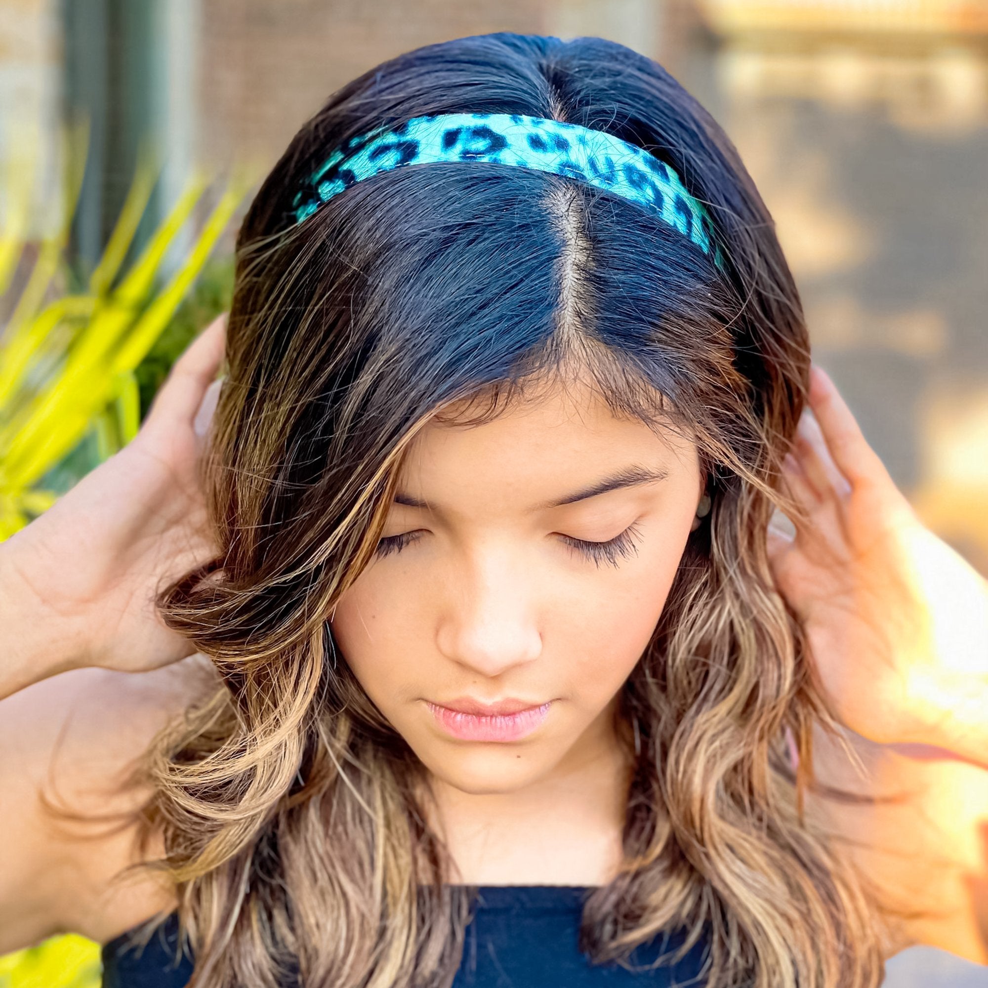 Adjustable No Slip Cheetah Headbands - FROG SAC