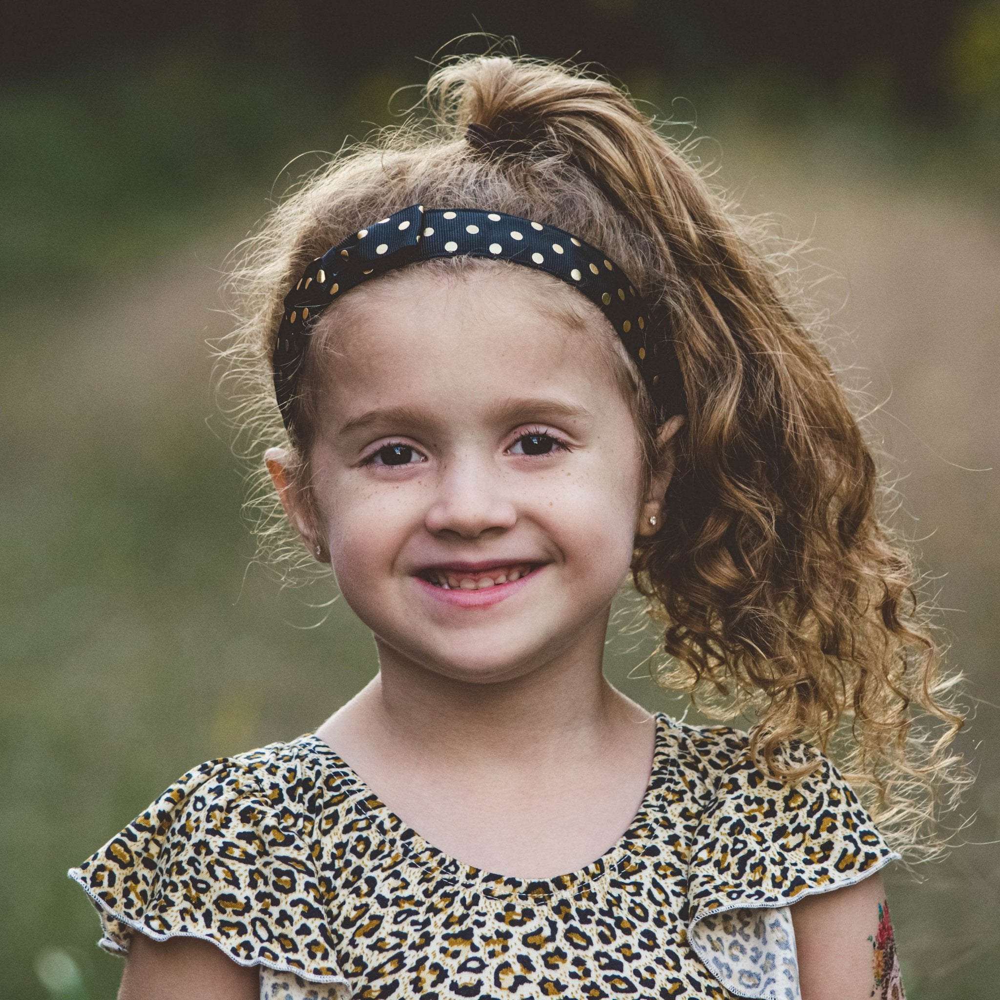 Adjustable No Slip Polka Dot Bow Headband - FROG SAC