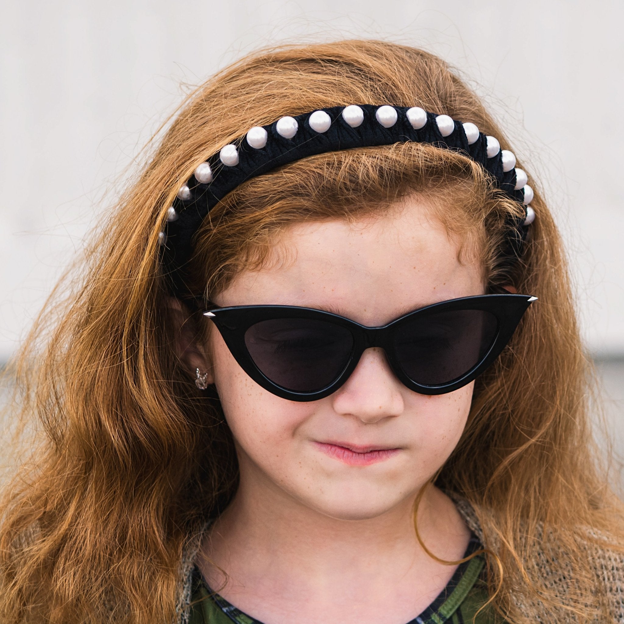 Black Velvet Wrapped Pearl Headband - FROG SAC