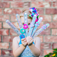 Glitter Slap Bracelet with 3D Image-Shifting Charms - FROG SAC