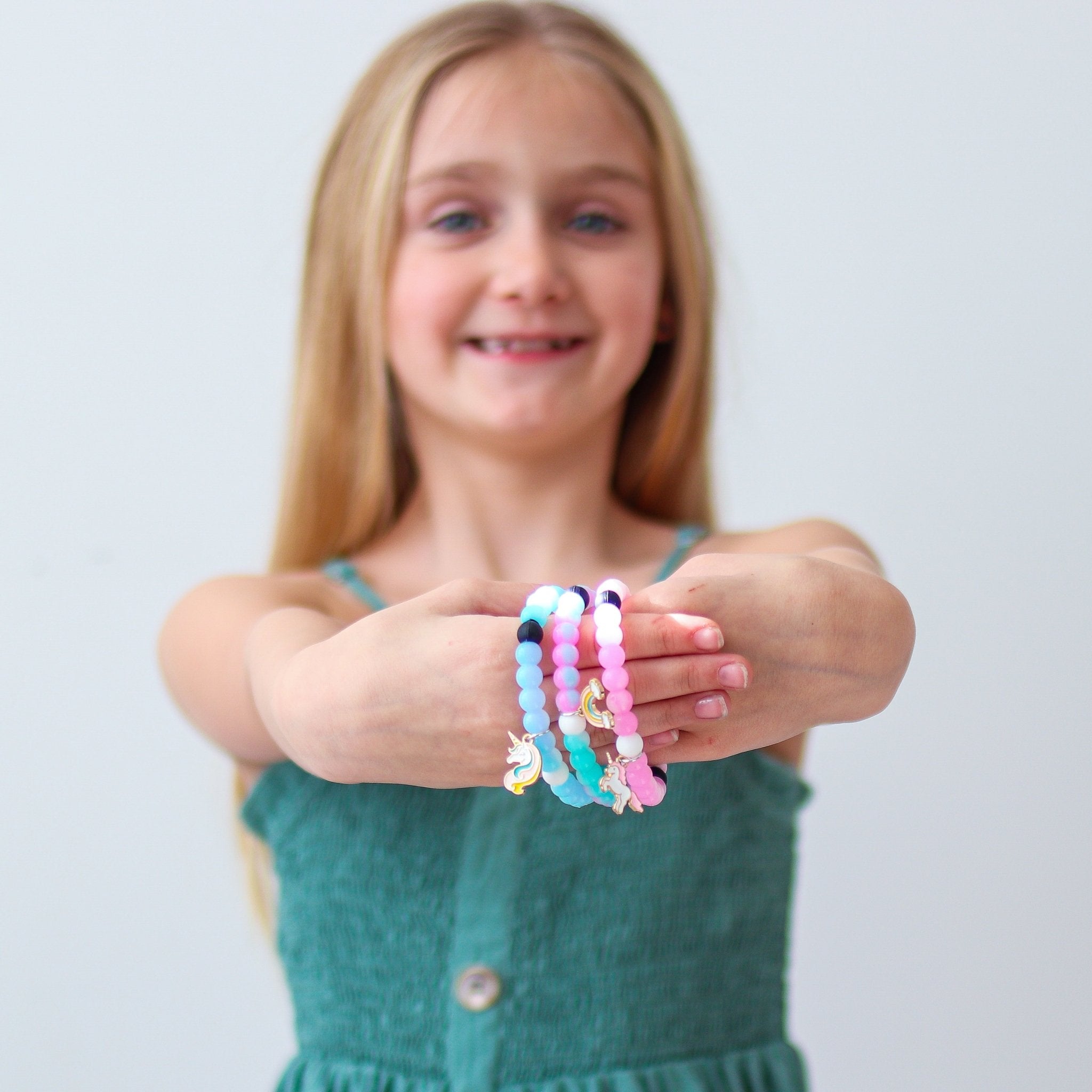 Glow in the Dark Unicorn Charm Bubble Bracelets - 3 Pack - FROG SAC
