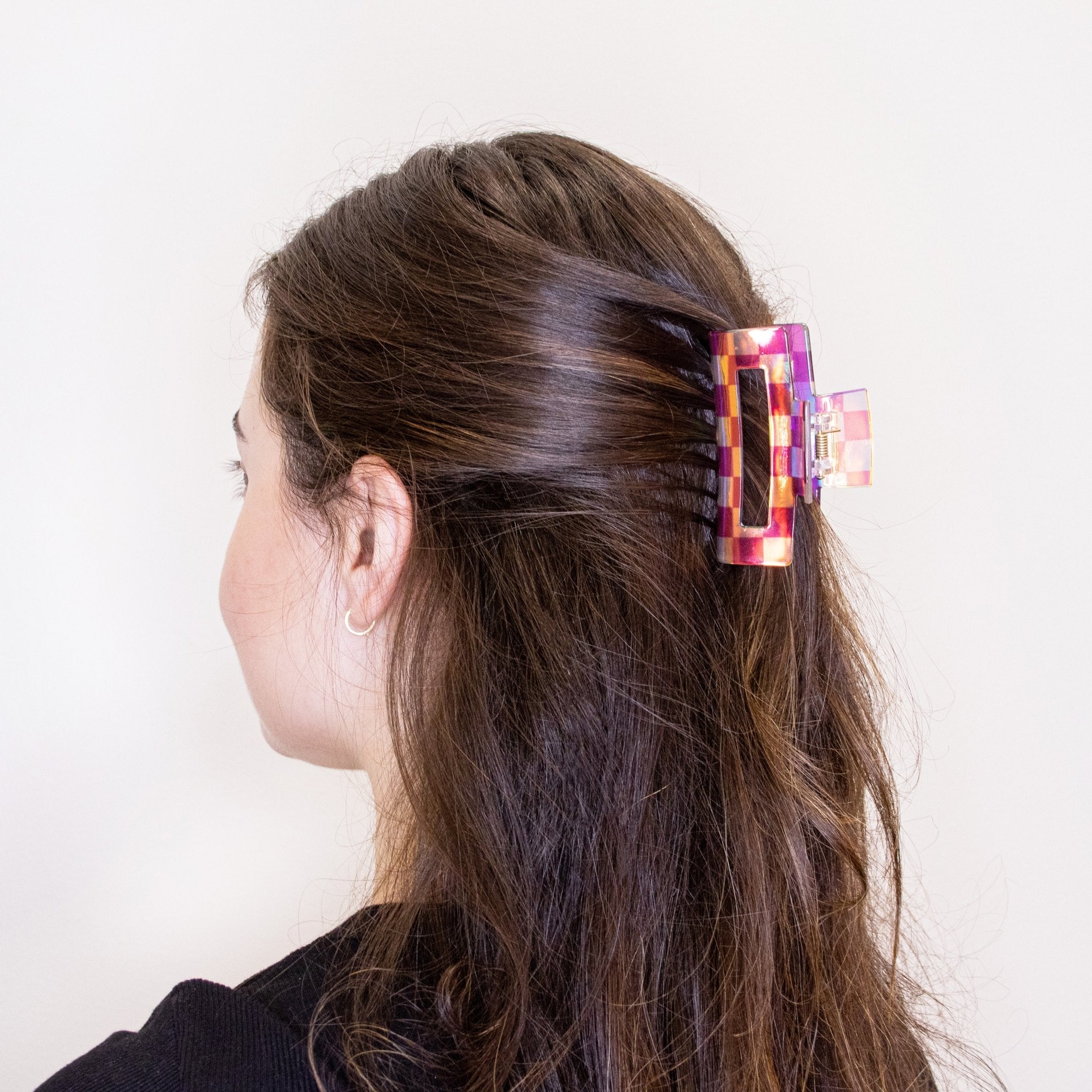 Medium Iridescent Checkered Hair Claw Clip - FROG SAC