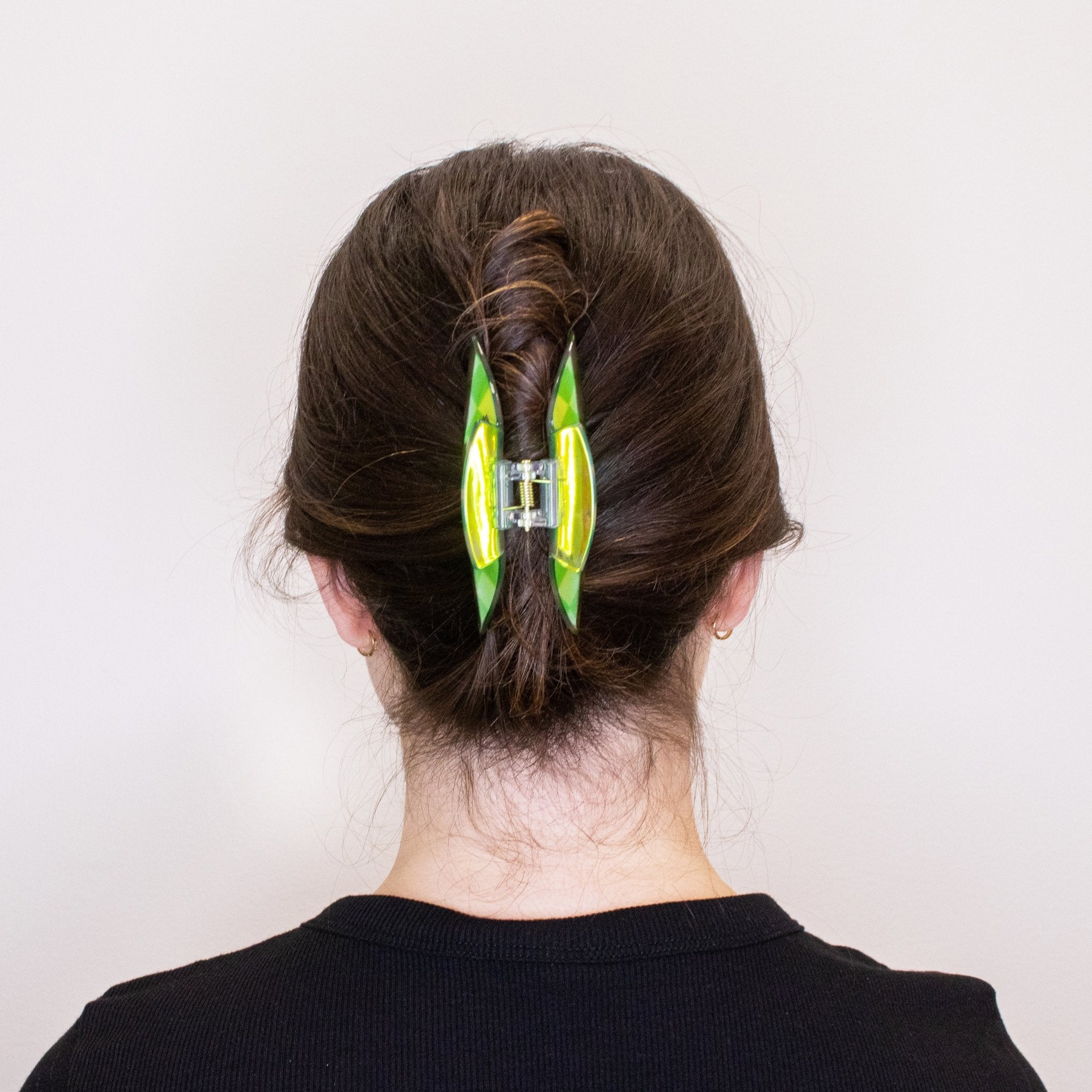 Medium Round Iridescent Checkered Hair Claw Clip - FROG SAC