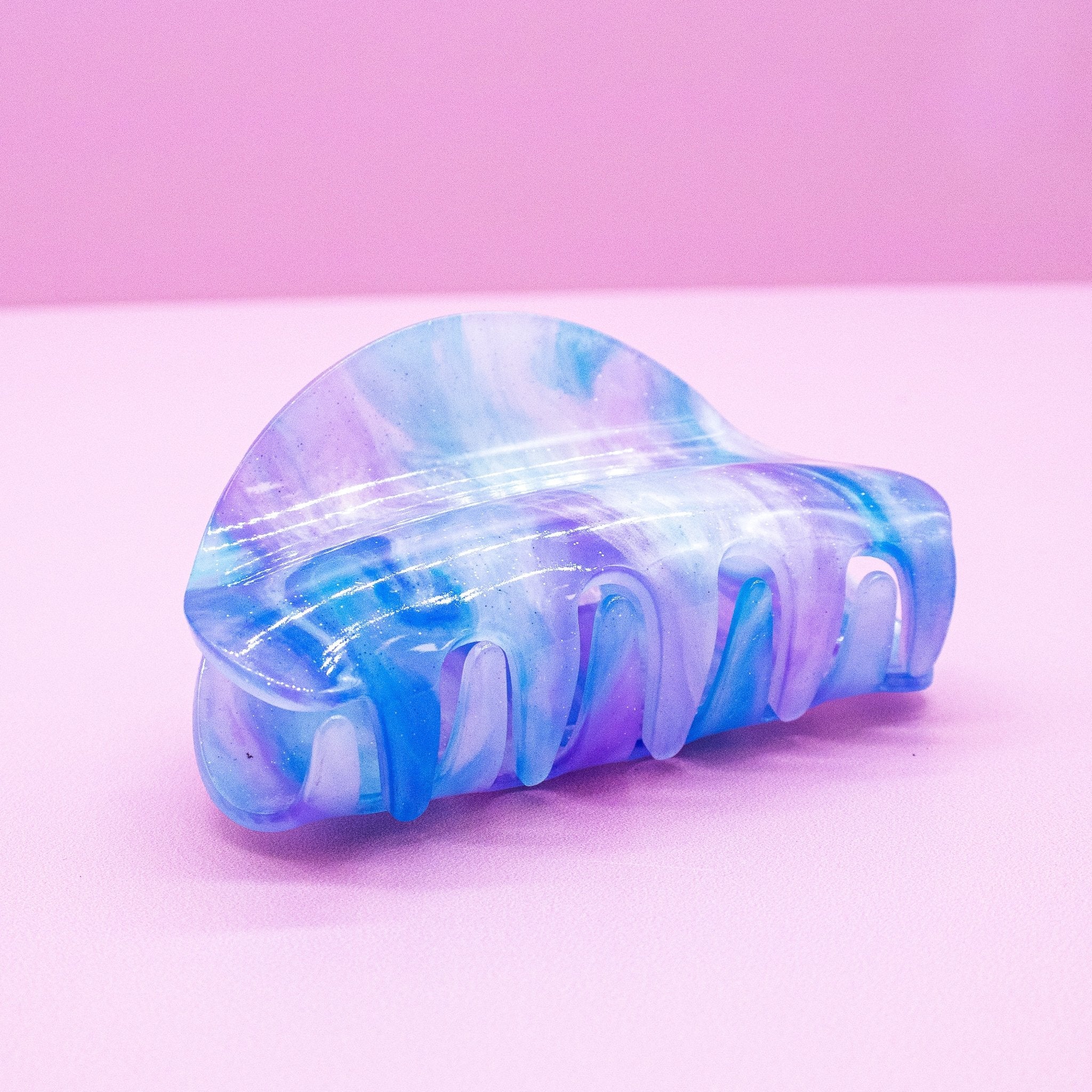 Medium Tie Dye Hair Claw - Cotton Candy - FROG SAC