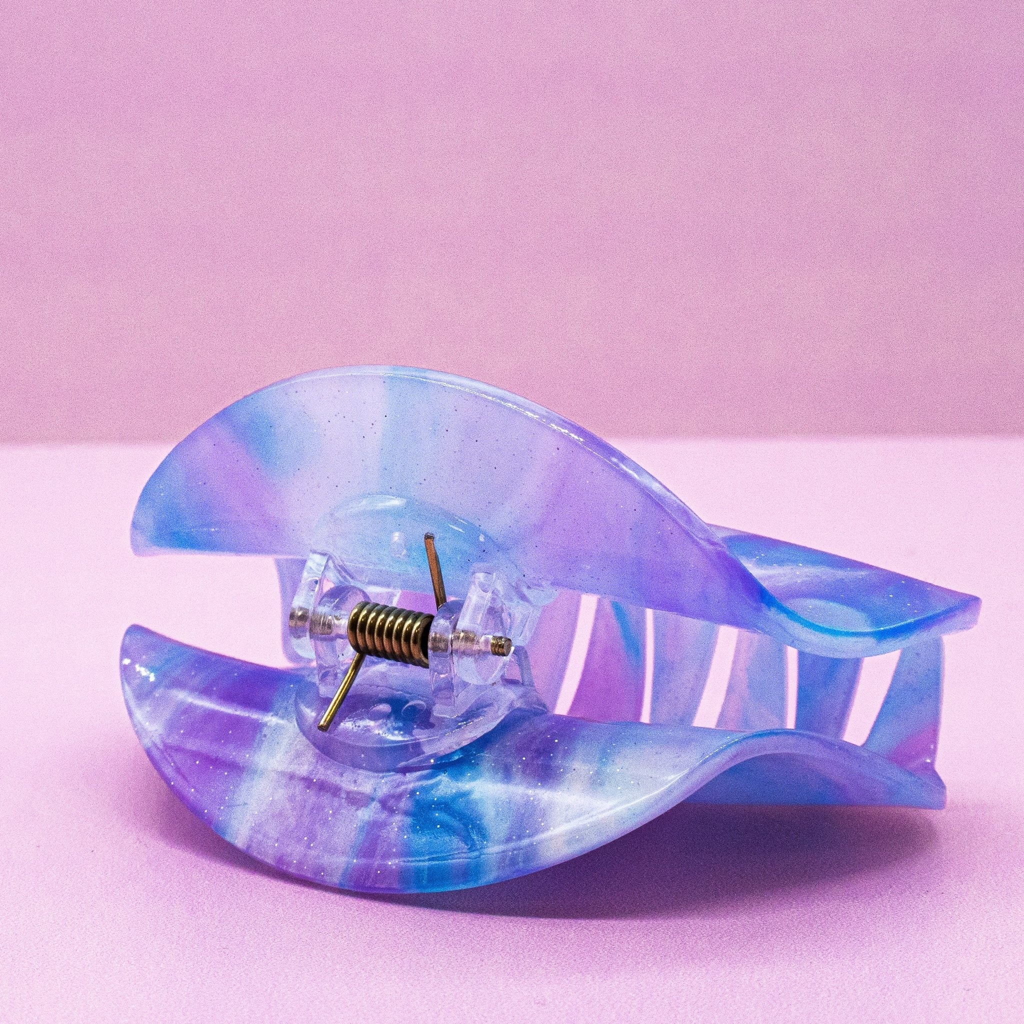 Medium Tie Dye Hair Claw - Cotton Candy - FROG SAC