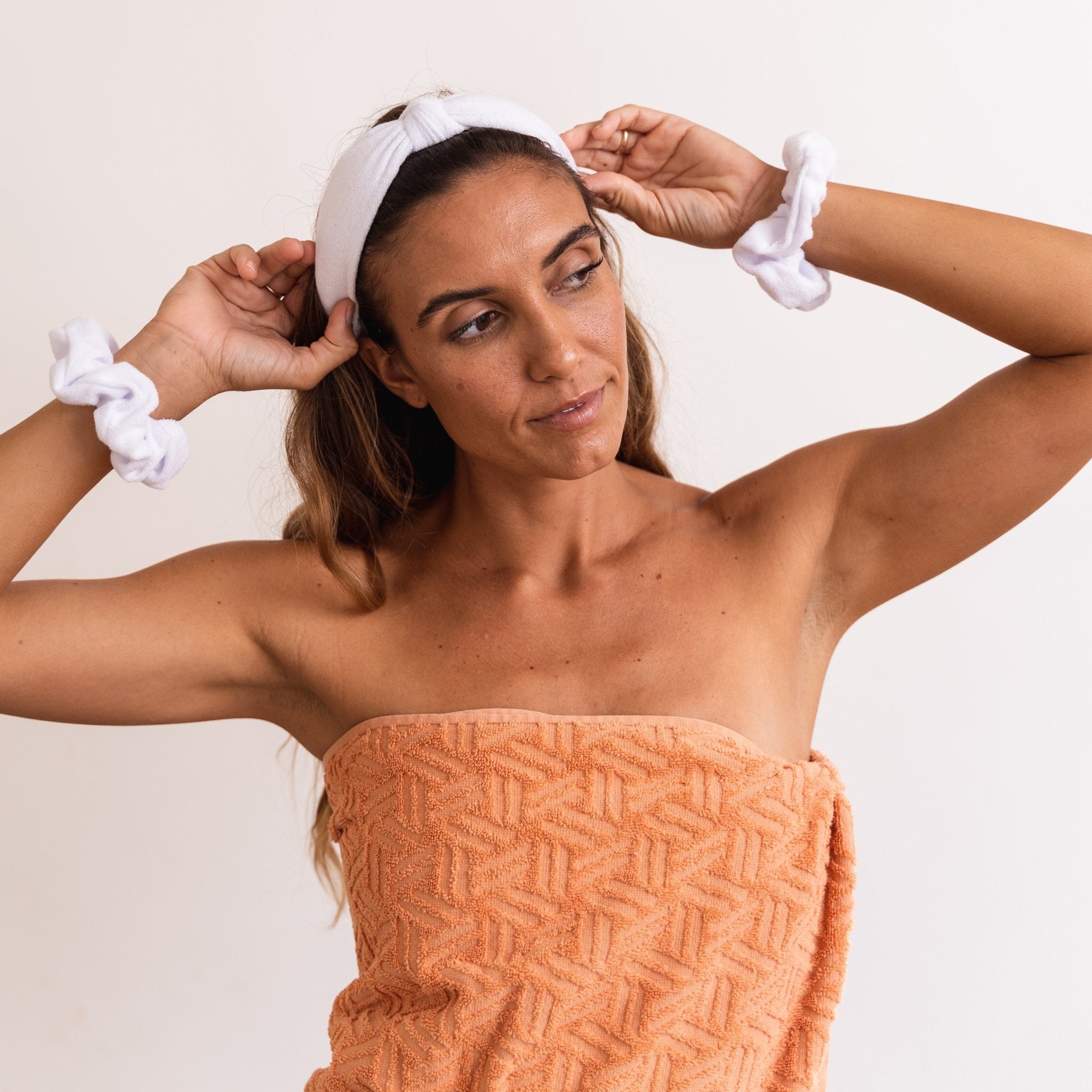 Terrycloth Knot Spa Headband and Scrunchie Wristbands - FROG SAC