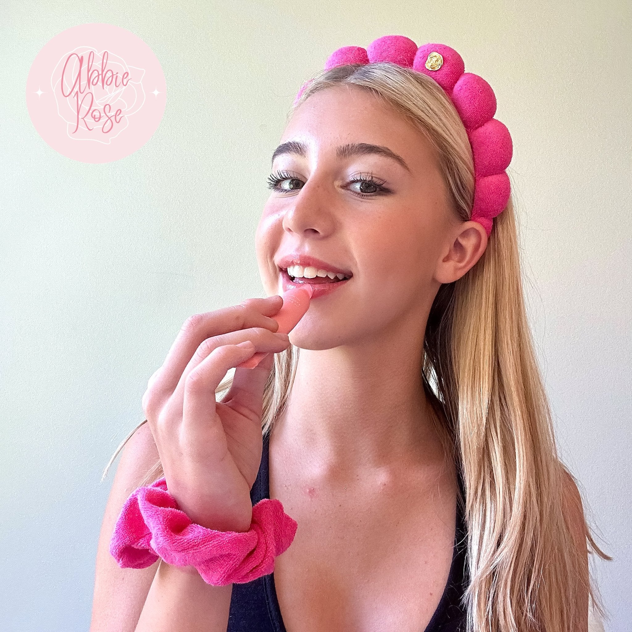 ABBIE ROSE x Frog Sac Spa Headband and Scrunchie Wristbands - Hot Pink