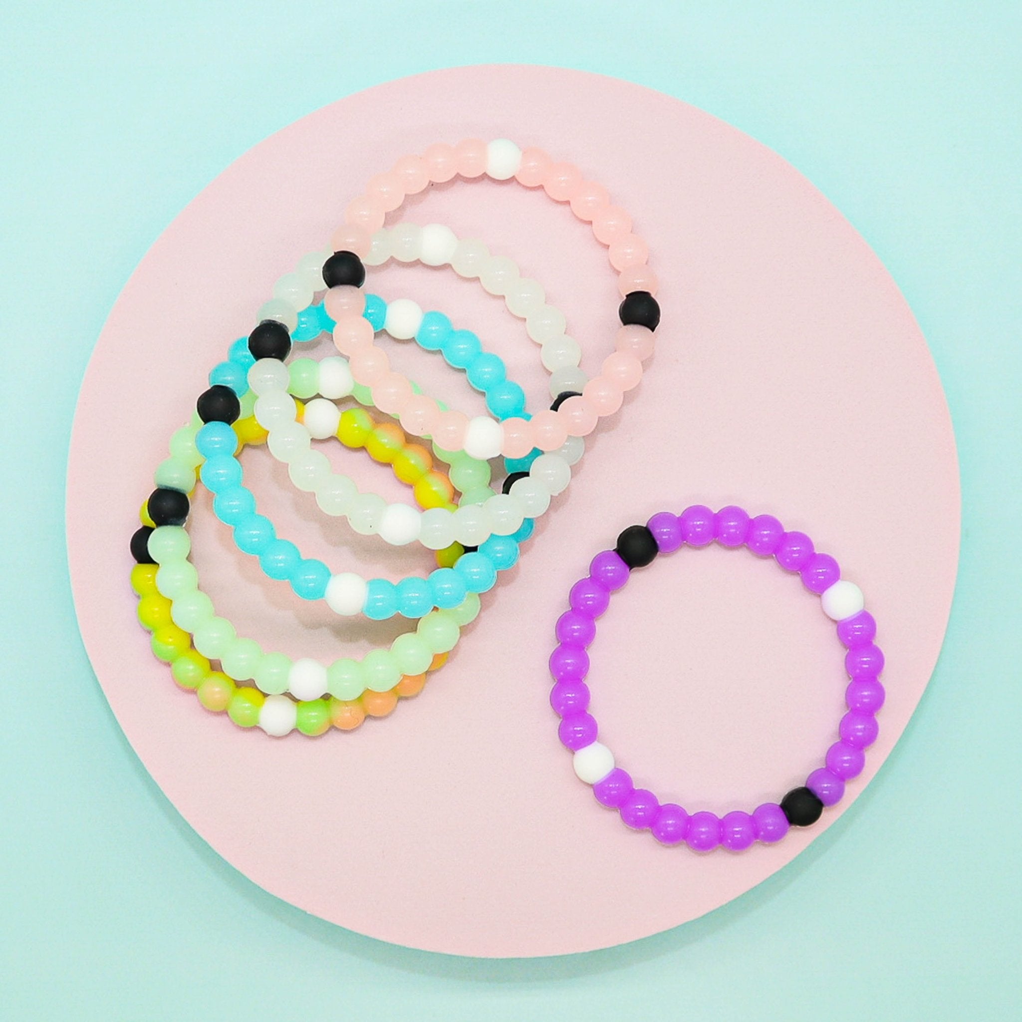 Kids Valentine's Day Gift Idea - Personalized Beaded Bracelets! - Making  Things is Awesome